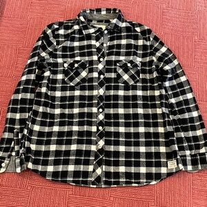Weatherproof Vintage women’s medium (in my opinion) flannel cotton Plaid Shirt